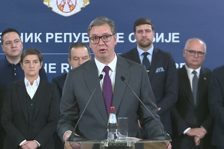 Petnaest godina za nelegalno nošenje oružja, oštrija kontrola za nošenje noževa: Ove mere su predložene posle masakra u Mladenovcu