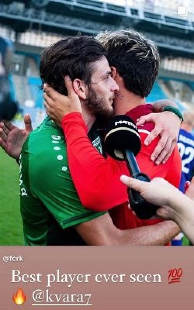 Napolijev Kviča dobio čestitku na srpskom jeziku i podelio je na Instagramu (FOTO)