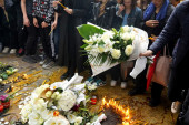 "Strašno kakvi smo"! Na mrežama ljudi šokirani - vlasnici cvećara u okolini OŠ "Vladislav Ribnikar" podigli cene ruža?(FOTO)