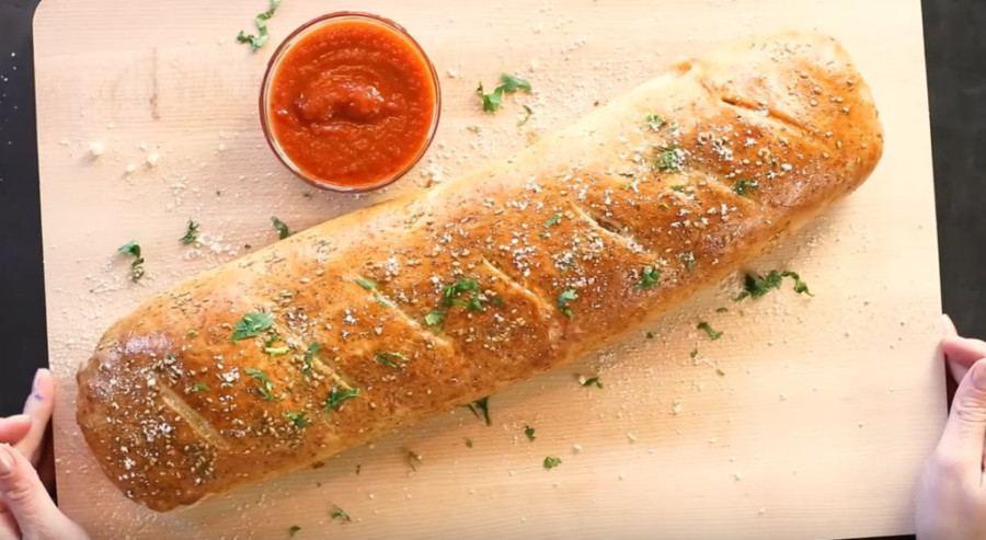 Recept dana: Stromboli pica, mekano urolano testo sa nadevom, za sve ljubitelje italijanske kuhinje