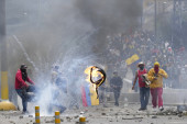 Ekvador tone u sve veći haos: Kako je nekada popularni predsednik postao omražen i kako planira da se spase