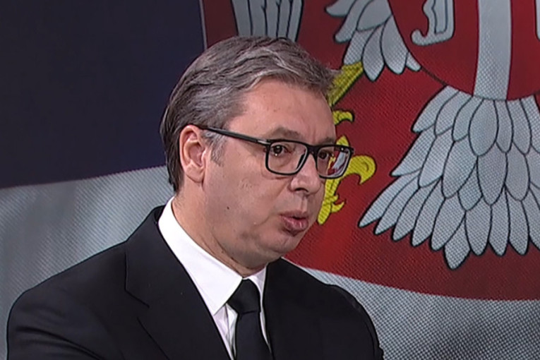 Obratio se Vučić: Rok od mesec dana za nelegalno oružje, slede mere koje će nas menjati kao društvo, znaćemo da izađemo iz ovog košmara