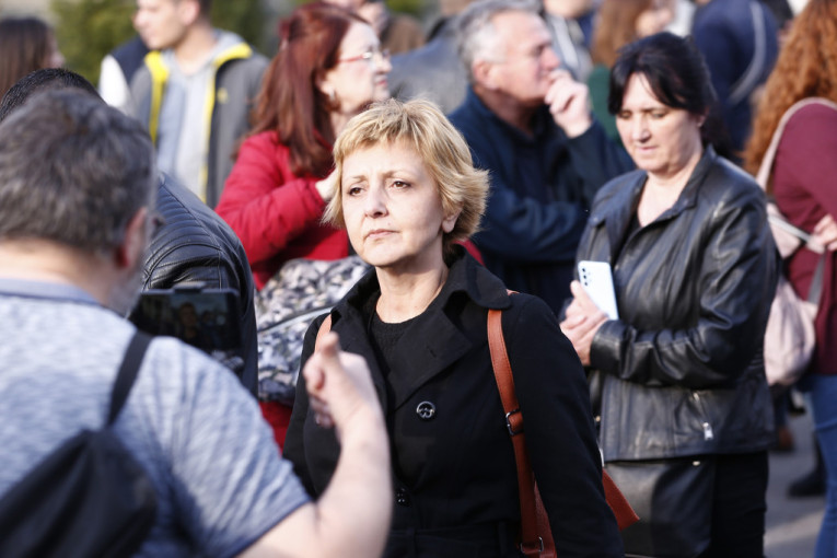 Studenti, ćao! Odavde oni preuzimaju! Opozicija od danas zvanično vodi proteste!
