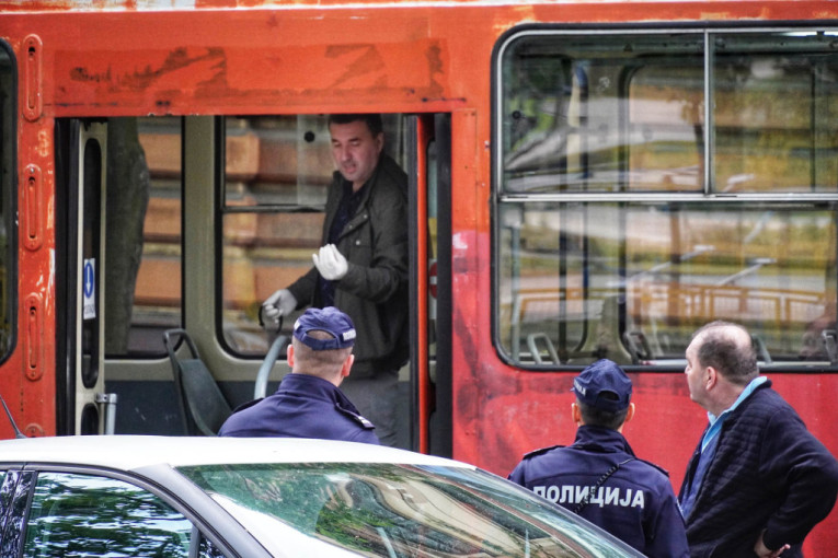 Užas u centru Beograda! Muškarac preminuo u tramvaju (FOTO)