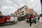 Požar u centru Novog Pazara: Goreo stan u kom se nalazio mladić (FOTO)