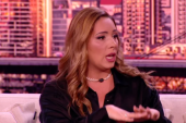 Milica Kon pljunula žvaku nasred stola: Mreže se usijale zbog njenog snimka! (VIDEO)