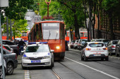 Saobraćajka na Novom Beogradu: Sudarili se tramvaj i auto, stvara se ogromna gužva