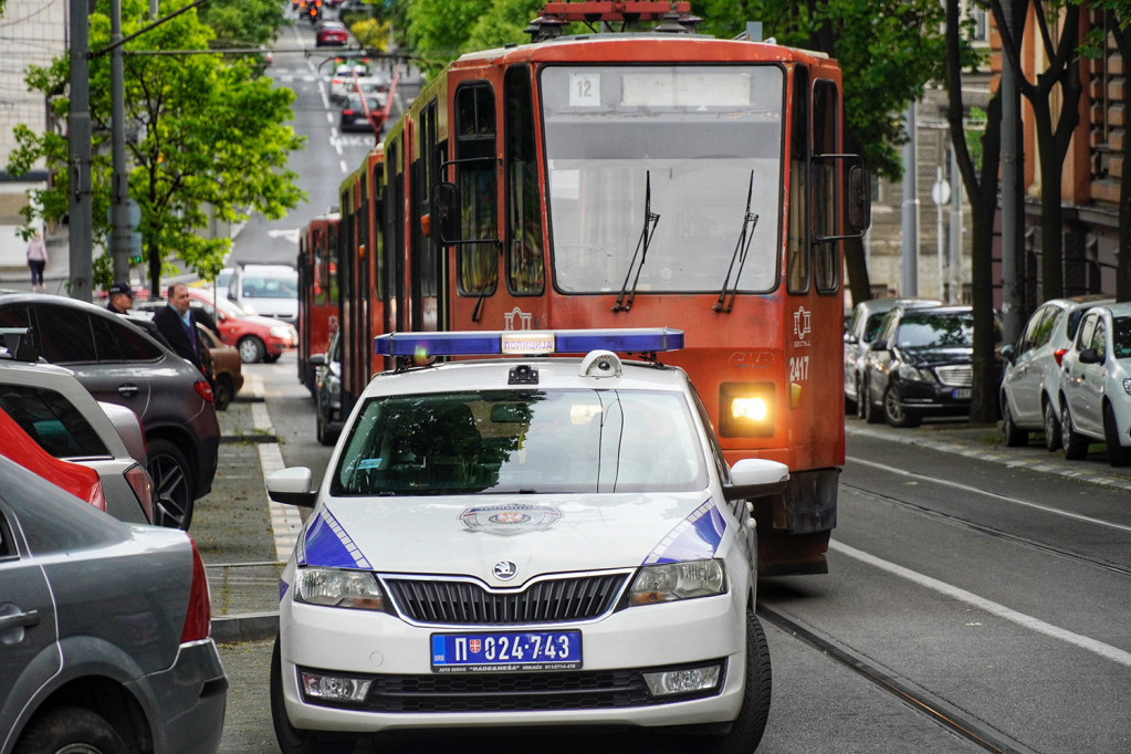 Prolaznik pretukao vozača tramvaja: Naneo mu teške povrede glave