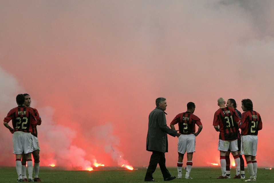 Milan i Inter 18 godina kasnije, a ko nekada! Jedan kadar je obeležio poslednji duel Italijana u Ligi šampiona - Nešto poput rata (FOTO)