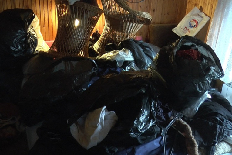 Lopovi se uselili u kuću kod Čačka, vlasnica u šoku: Živeli unutra kao da je sve njihovo