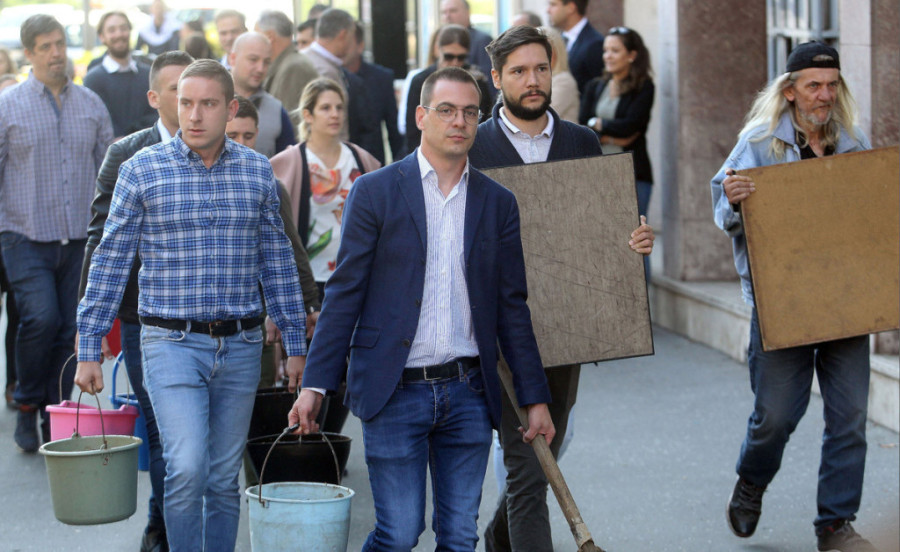 Navlačio kumu kesu na glavu, napadao političke protivnike i švercovao devize: Bastać posle niza incidenata protestuje “protiv nasilja”