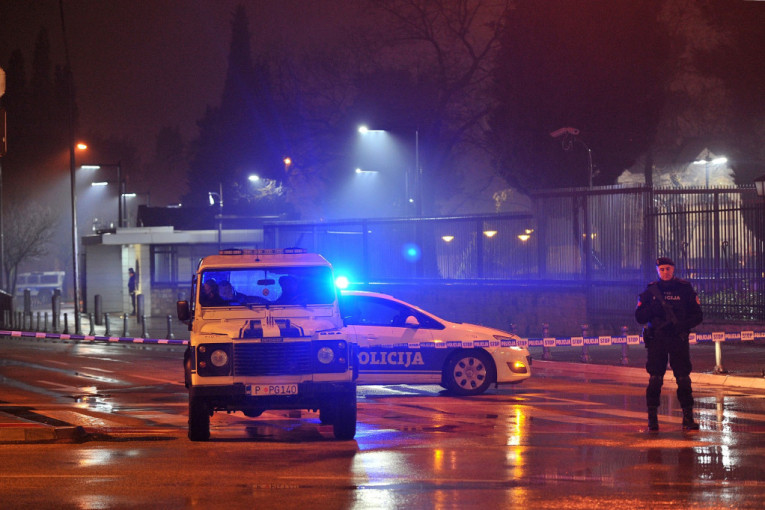 Detalji stravične pucnjave u Podgorici: Ranjeni stranac u teškom stanju, policija traga za nepoznatim napadačem