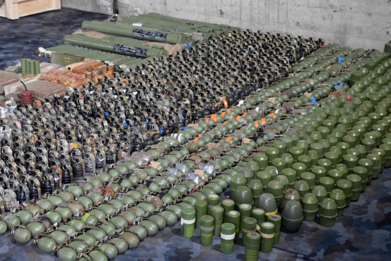 Predato 17.890 komada oružja: Građani doneli čak 2.643 komada minsko-eksplozivnih sredstava