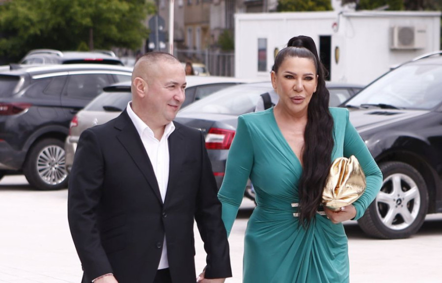 Osvanula prva Đanijeva fotografija iz bolničke postelje: Evo kako pevač izgleda posle hitne hospitalizacije (FOTO)