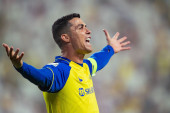 Ronaldo opet strelac, daje skoro gol po meču, ali ne izgleda da je baš srećan... (VIDEO)