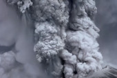 Čak 57 života izgubljeno u jezivoj erupciji vulkana u Americi: Sent Helens je pokazao koliko priroda može da bude surova (VIDEO)