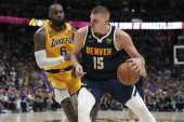 Jokićeva metla radi i u Los Anđelesu: Denver na korak od istorije, Lejkersi pali pred očima Holivuda (VIDEO)