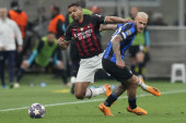 Došli mu ispred kuće! Interov fudbaler dobio pretnje od navijača Milana zbog uvredljivog skandiranja! (FOTO)