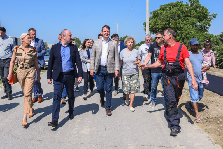 Novi Sad dobija novu biciklističku stazu! Gradonačelnik Đurić istakao: Nastavljamo sa izgradnjom, rekonstrukcijom i uređenjem!