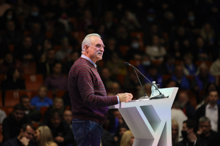 Istorijska bruka profesora! Ristovski: Nisu naučili studente ko je krvavio ruke na srpskom narodu (VIDEO)