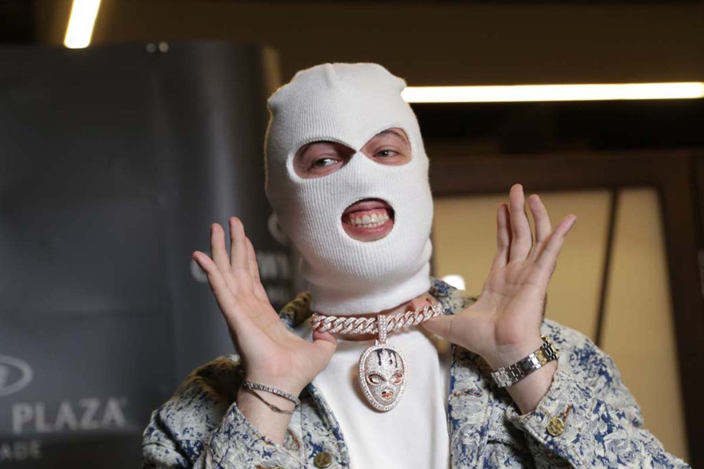 Devito gradi kompleks na Zlatiboru!