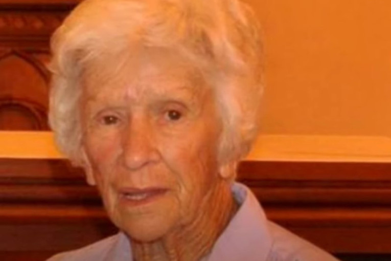 Preminula dementna starica (95) koju je policajac pogodio elektrošokerom (VIDEO)