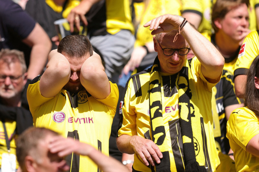 Dortmund u suzama! Ludilo Bundeslige – Borusija bila šampion devet minuta, kruna 11. put uzastopno završila u Minhenu!