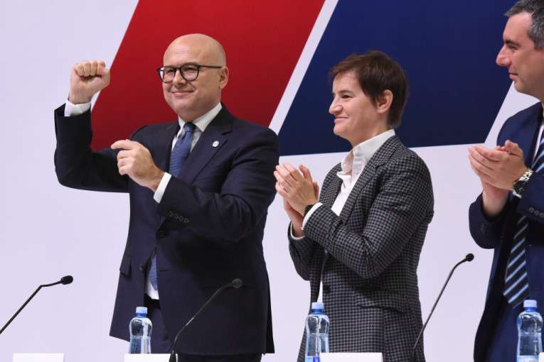 Barac: Vreme je za jedinstvenu Srbiju koja razgovara, a ne za podele