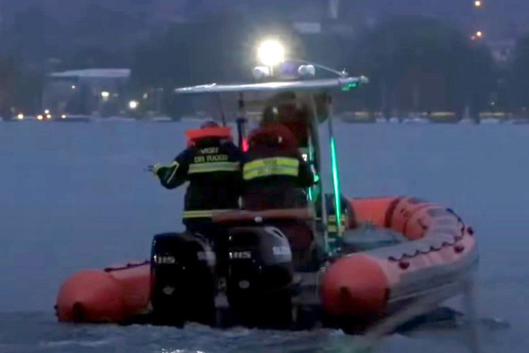 Slavili rođendan na jezeru, pa stradali: U brodolomu u Italiji se utopilo četvoro ljudi (VIDEO)