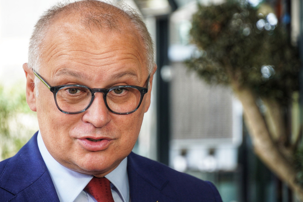 Vesić sa predstavnicima beogradskih opština: Prijave za priključke na infrastrukturu završiti brzo i efikasno