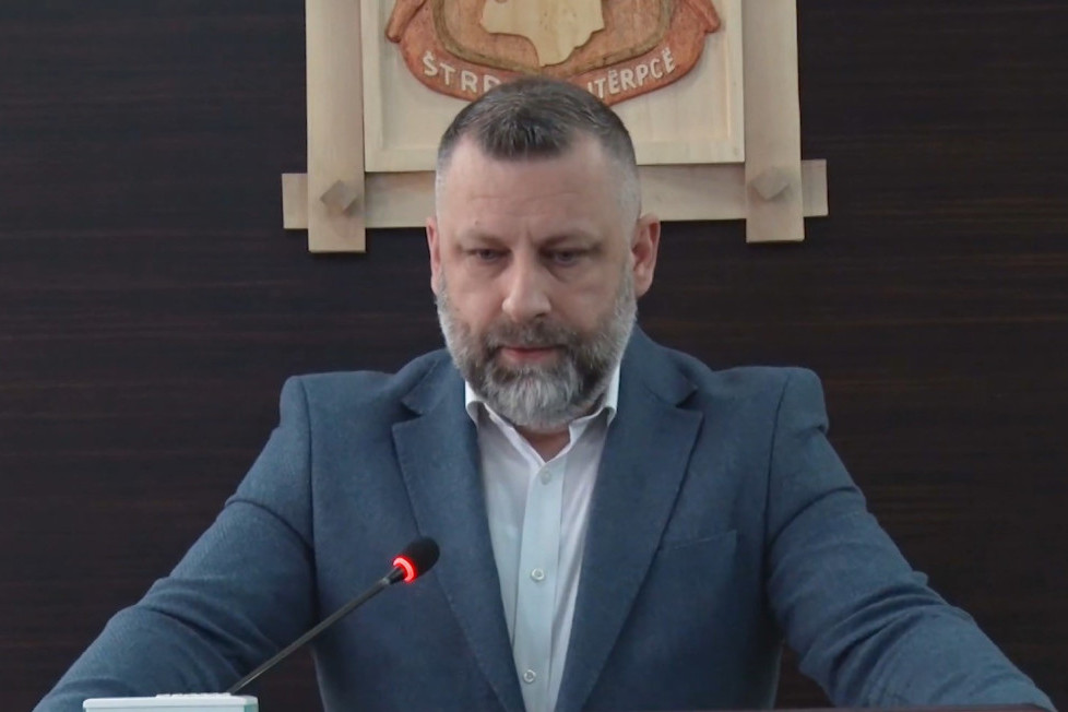 "Zašto su naša braća još uvek u pritvoru?": Dalibor Jevtić oglasio se povodom presude Ustavnog suda u Prištini