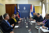 Dačić se sastao sa delegacijom Grupe prijateljstva parlamenta Slovenije (FOTO)