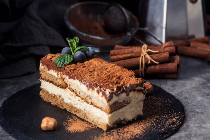 Zaboravite bademovo i ovseno, crno mleko je potpuni hit među ljubiteljima zdravog života (RECEPT)