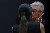 Ceca poljubila Popovića pravo u usta! Šok snimak: "Sad ću da ti smirim testosteron!" (FOTO)
