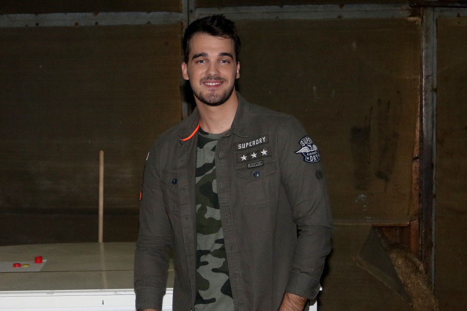 Pevač se tajno razveo pre godinu dana, a sada sa novom devojkom čeka dete? Šuška se da postaje otac treći put!