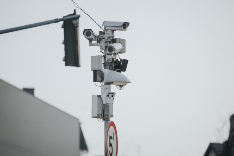 Budite oprezni, kazne su visoke: Koje prekršaje otkrivaju saobraćajne kamere?