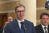 Predsednik Vučić o pretnjama na protestu opozicije: Lutka obešenog predsednika Srbije najbolje potvrđuje diktatorsku prirodu naše vlasti