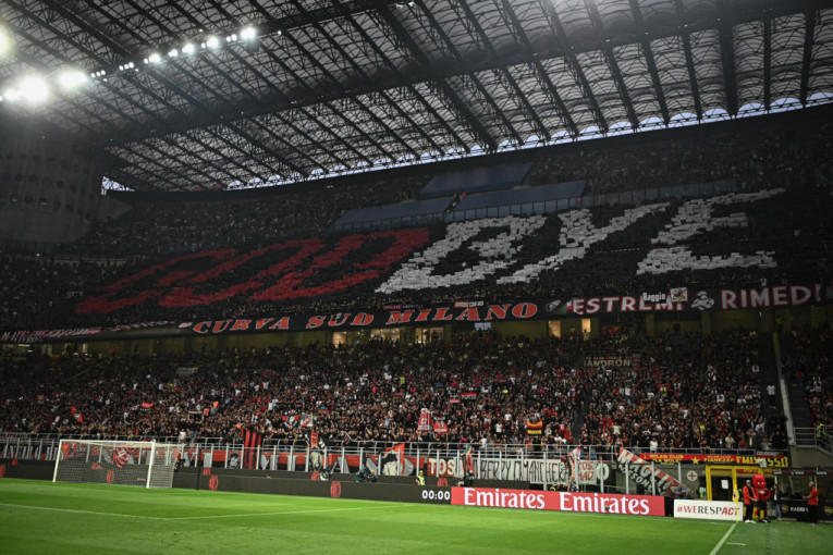 I Milan je predstavio novog trenera: Ibrahimović kaže "to je pravi čovek"