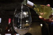 Spoj srpske tradicije i savremenog: Vina iz „Džervina“ spremaju se za izvoz (FOTO/VIDEO)