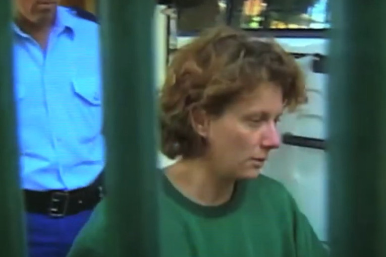 Pravda je spora, ali dostižna?! Majka osuđena za ubistva četvoro dece, a sada oslobođena posle 20 godina (FOTO/VIDEO)