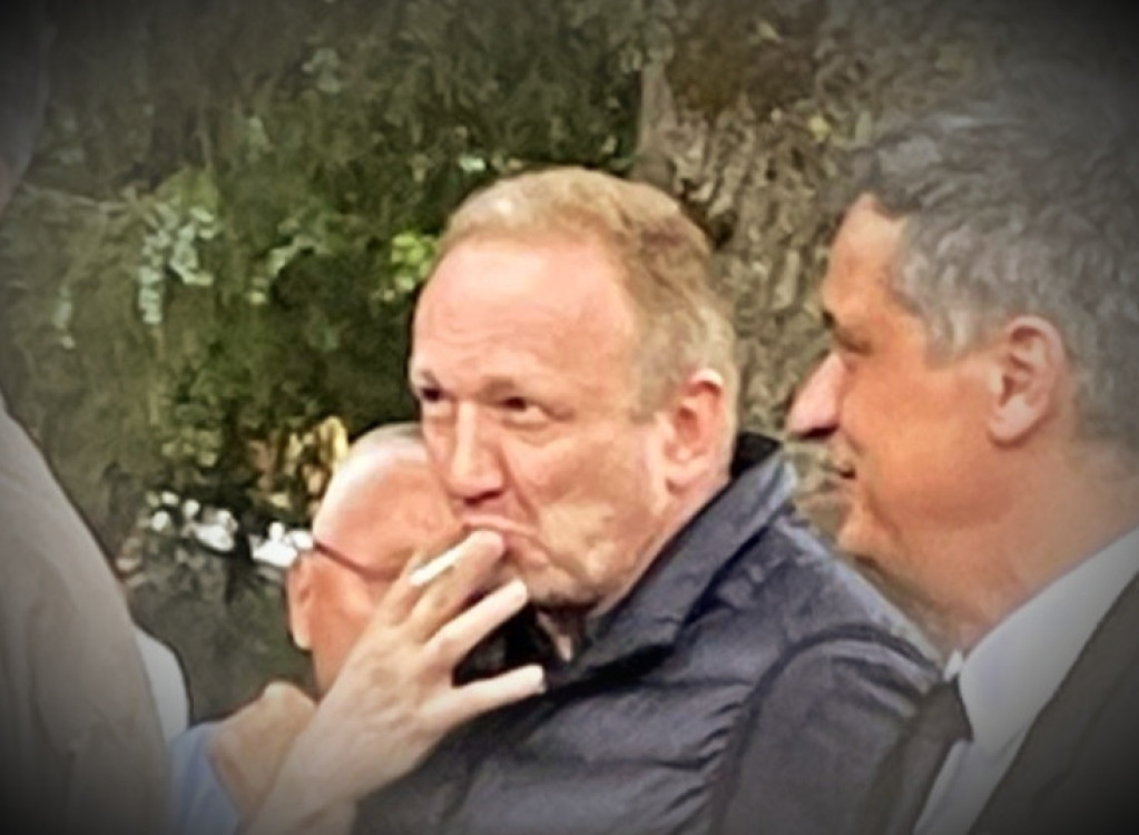 Šolakovo i Đilasovo govedo napada žene