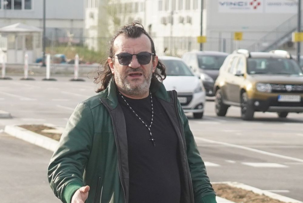 Hit anegdota Ace Lukasa! Pevač dovezao automobil na trajekt, pa otišao u prodavnicu: Zaneo sam se, a on je već otišao