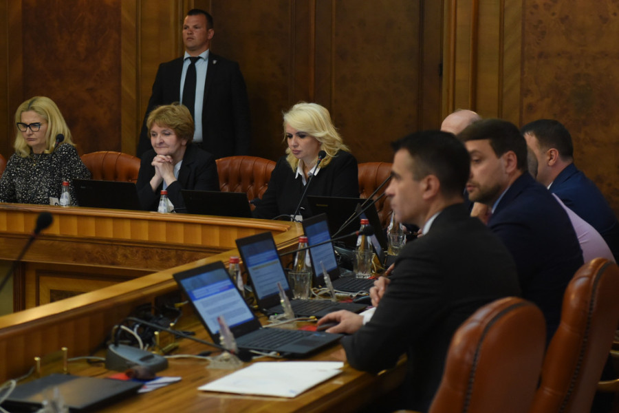 Prijavljivanje za 10.000 dinara za svako dete do 16 godina starosti počinje 20. avgusta