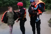 Vanredna situacija proglašena u 26 gradova i opština: Zbog obilnih padavina evakuisano šest osoba - najkritičnije u Čačku (FOTO/VIDEO)