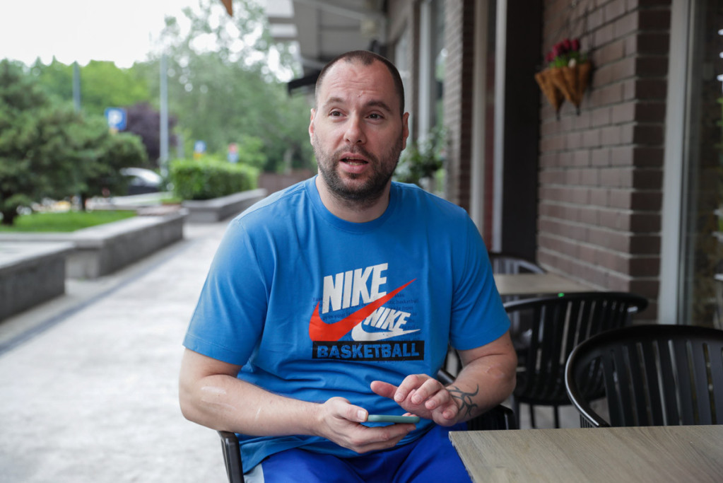 Majka Zvezdana Slavnića u lošem stanju: Slavica pala u domu - zdravlje joj se pogoršalo