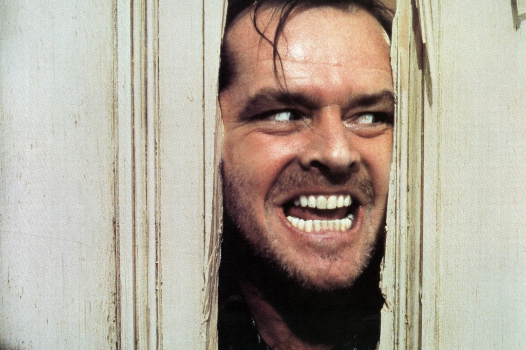 Zastrašujući detalj u filmu "Isijavanje":  Šta to radi Džek Nikolson, što dosada niko nije primetio (VIDEO)