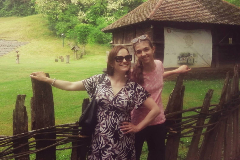 Petra je za 13 nedelja izašla na 14 takmičenja i skoro svuda osvojila nagradu: A ne samo da je šampion u učenju, nego i u košarci!