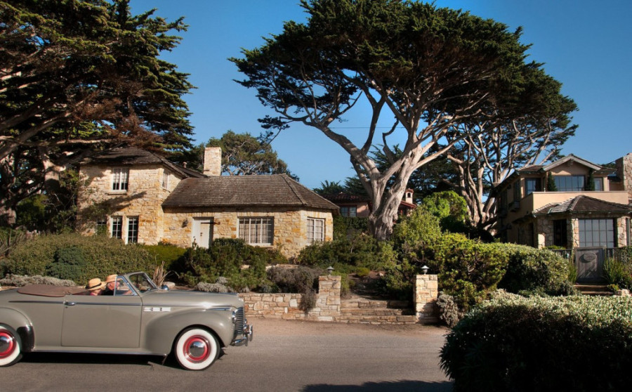Neobično mestašce iz bajke u kome je zabranjeno nošenje štikli, kuće nemaju adresu, a Klint Istvud svira klavir