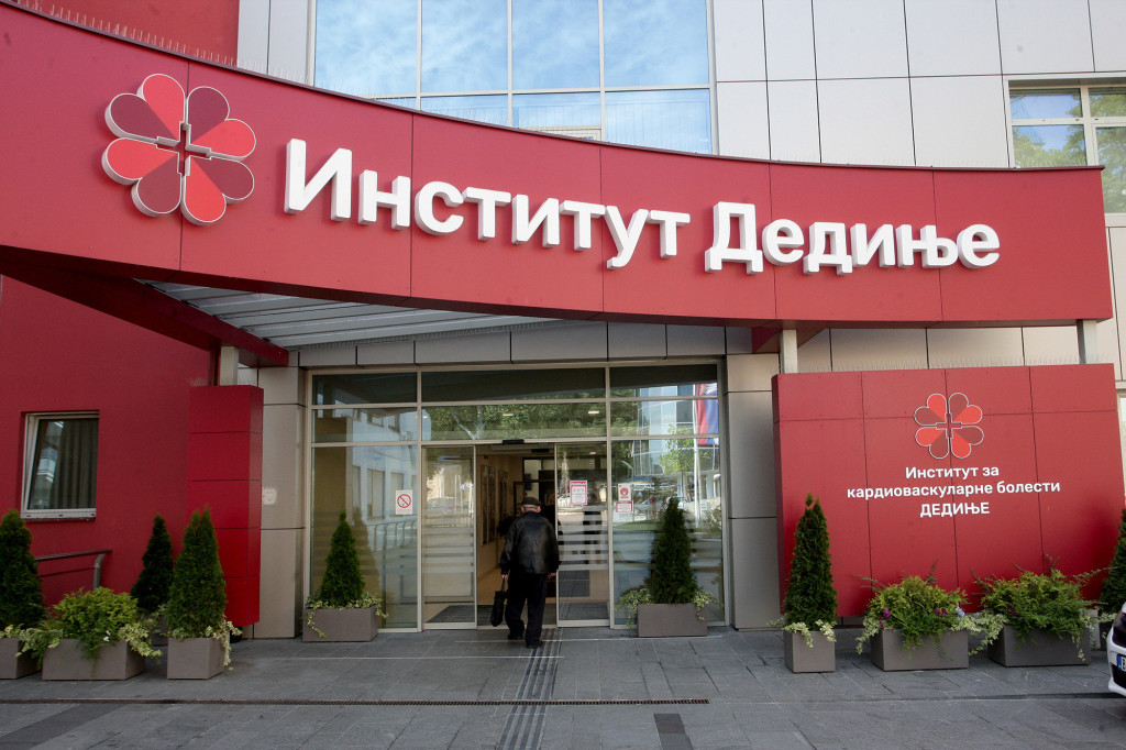 "Hara" nekoliko virusnih infekcija i ovo su simptomi: Dr Ostojić otkriva da li imaju kovid pacijente u KBC "Dragiša MIšović"