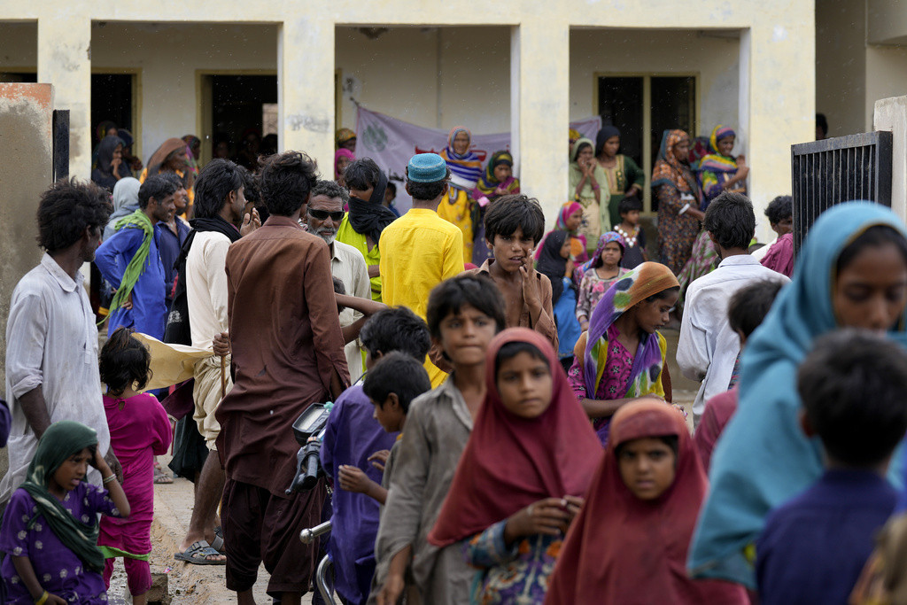 Ciklon pogodio Indiju i Pakistan: Evakuisano više od 180.000 ljudi, mnogi gradovi u mraku